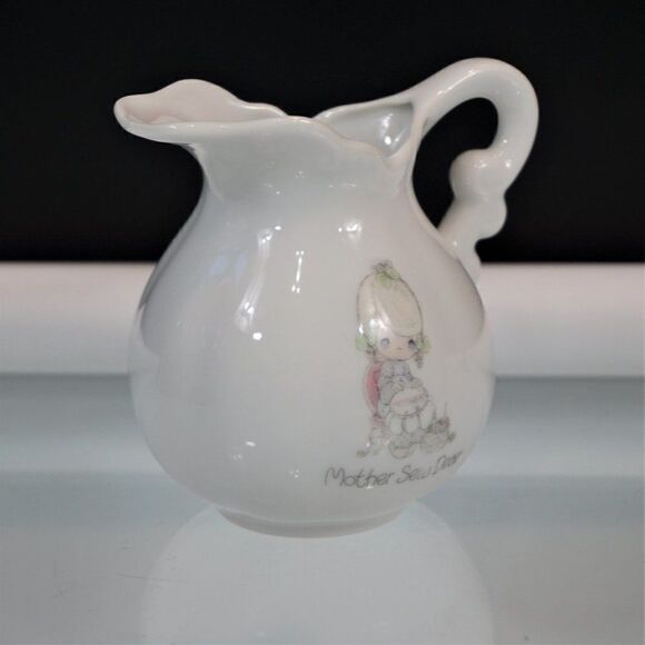 Precious Moments Mother Sew Dear Mini Pitcher 1986 Samuel J Butcher Enesco Japan - Picture 6 of 7